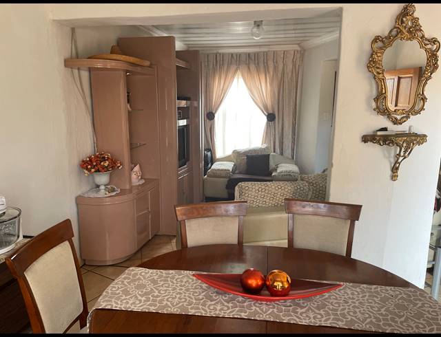 3 BEDROOM FREEHOLD FOR SALE IN SOSHANGUVE XX